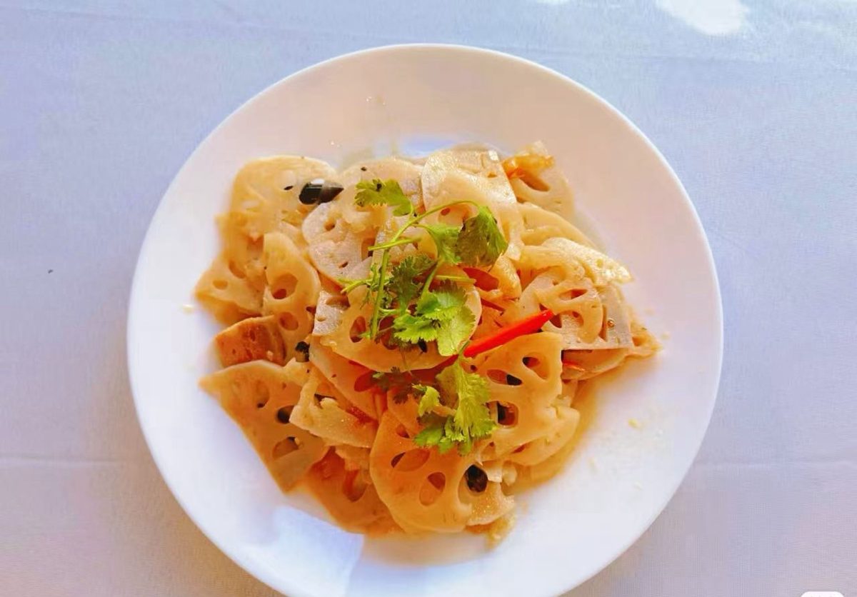 Lotus root salad